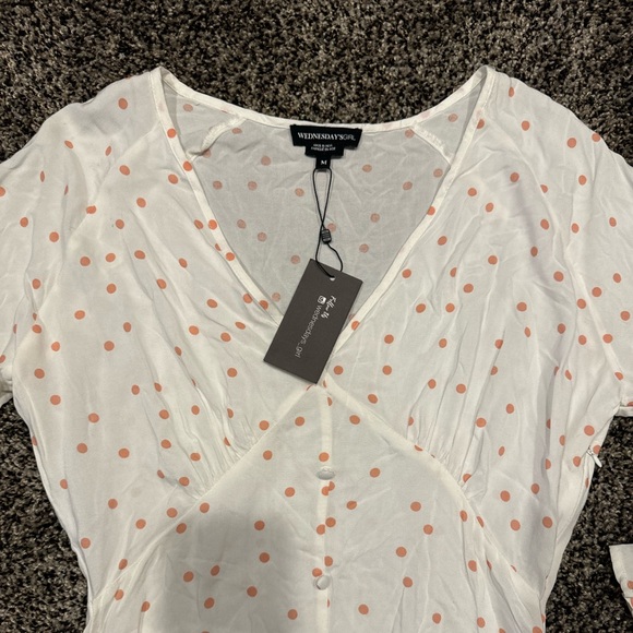 NWT Wednesday girl button down polka dot dress Size Medium - Picture 3 of 6